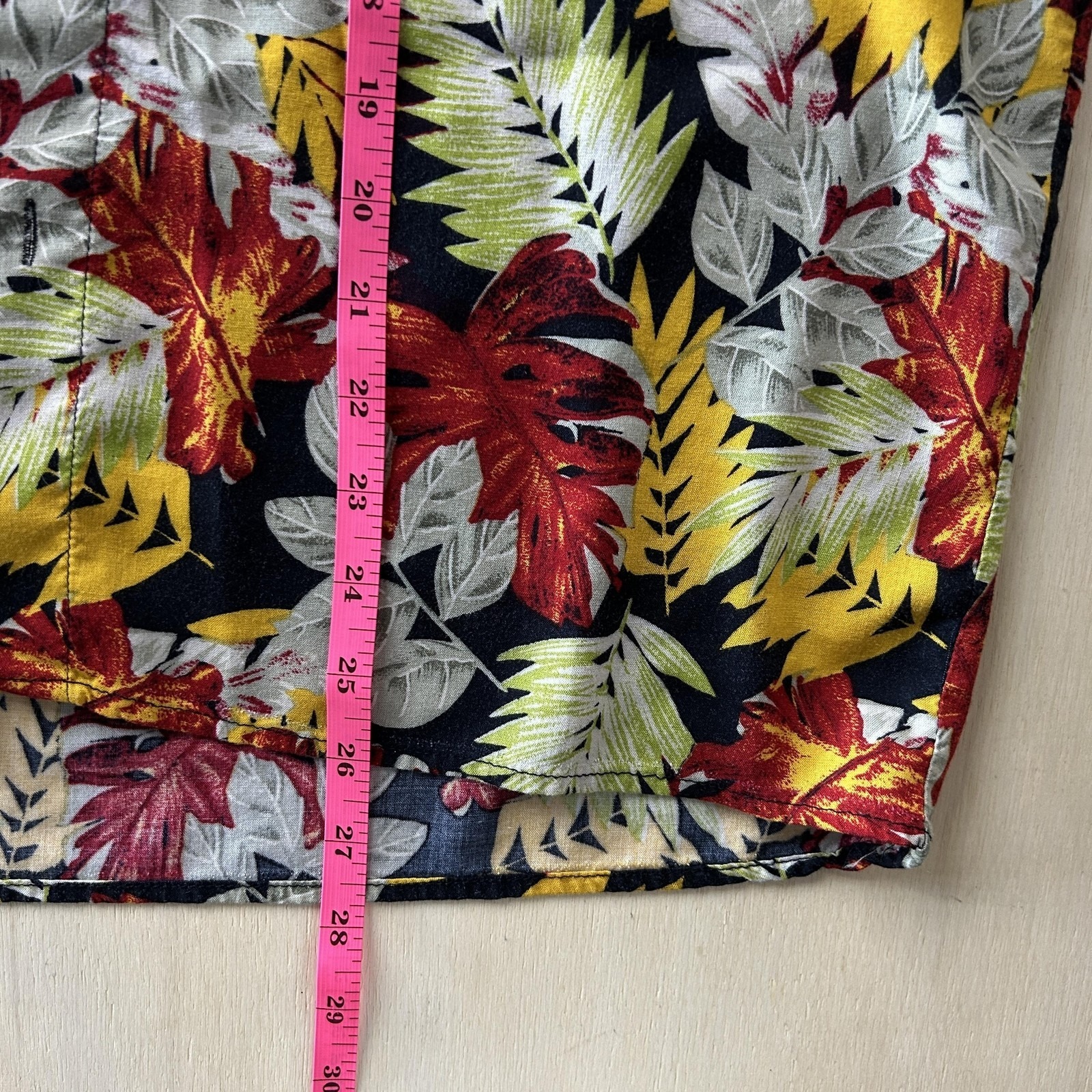 Vintage Untied Shirt Mens Medium Multicolor Floral Short Sleeve Button Up Rayon — image 5 of 6